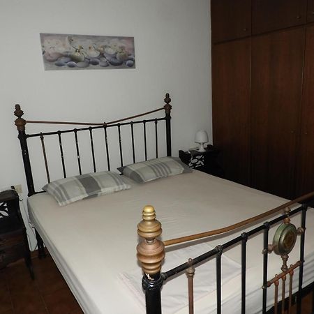 Sangue Blu Beachfront Villa Apartment Ayios Nikolaos Bagian luar foto