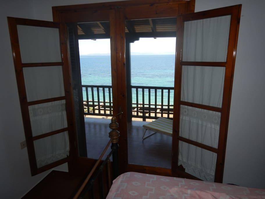 Sangue Blu Beachfront Villa Apartment Ayios Nikolaos Bagian luar foto