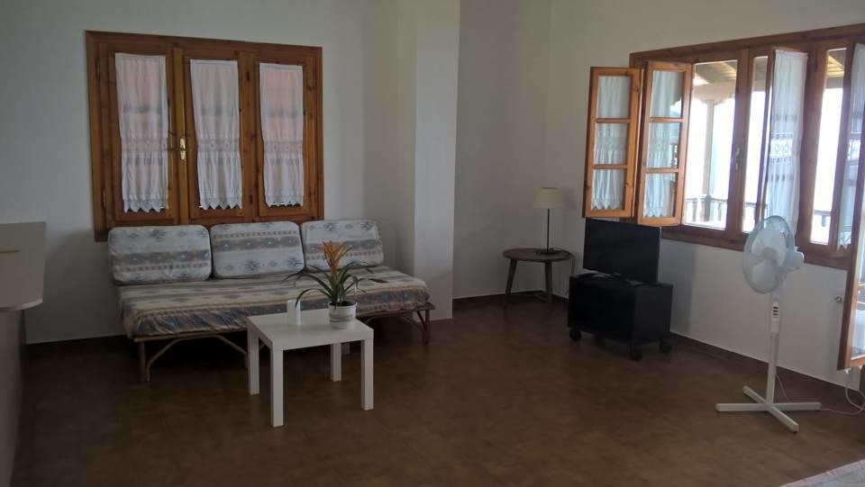 Sangue Blu Beachfront Villa Apartment Ayios Nikolaos Bagian luar foto
